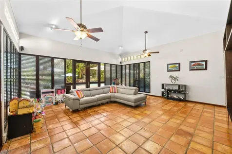 H A 28 Villa Caparra Guaynabo PR 00966