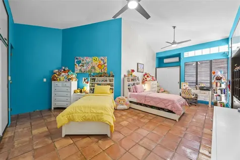 H A 28 Villa Caparra Guaynabo PR 00966