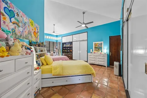 H A 28 Villa Caparra Guaynabo PR 00966