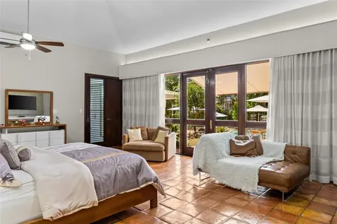 H A 28 Villa Caparra Guaynabo PR 00966