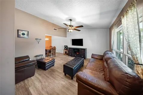 6908 Spanish Moss Circle Tampa FL 33625