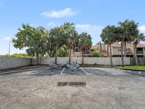 6321 Newtown Circle Tampa FL 33615