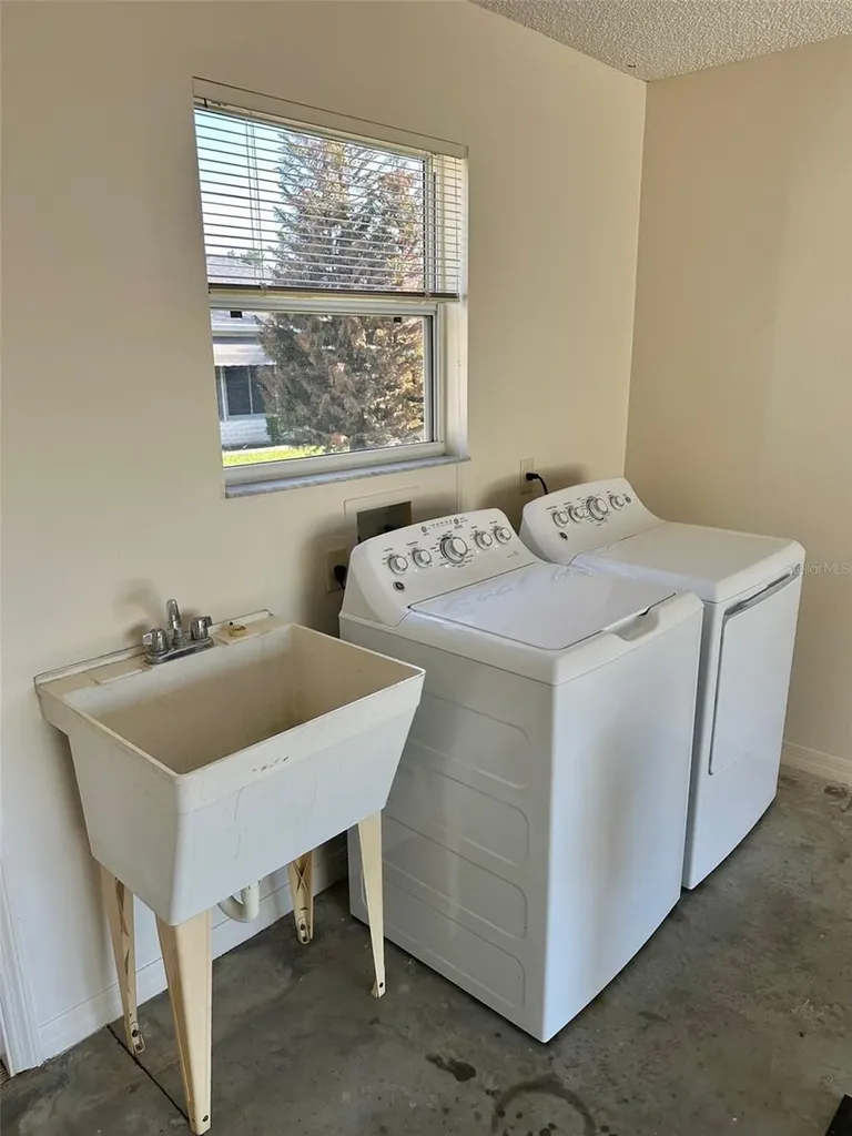 9230 SE 179th Wesley Street The Villages FL 32162
