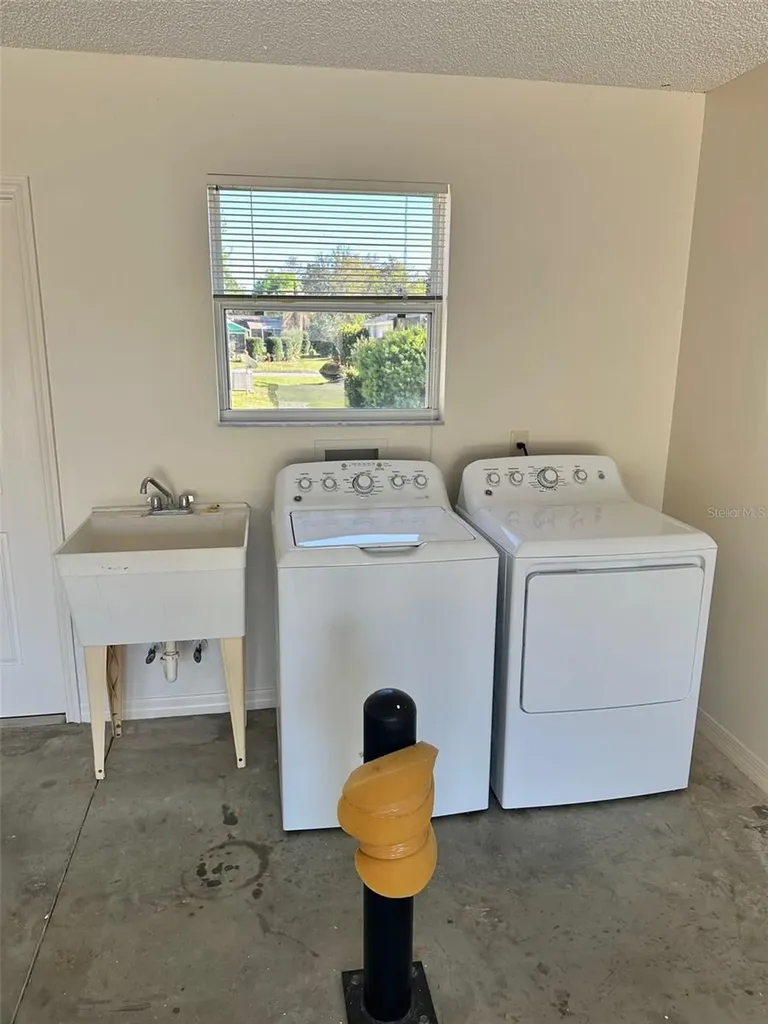 9230 SE 179th Wesley Street The Villages FL 32162