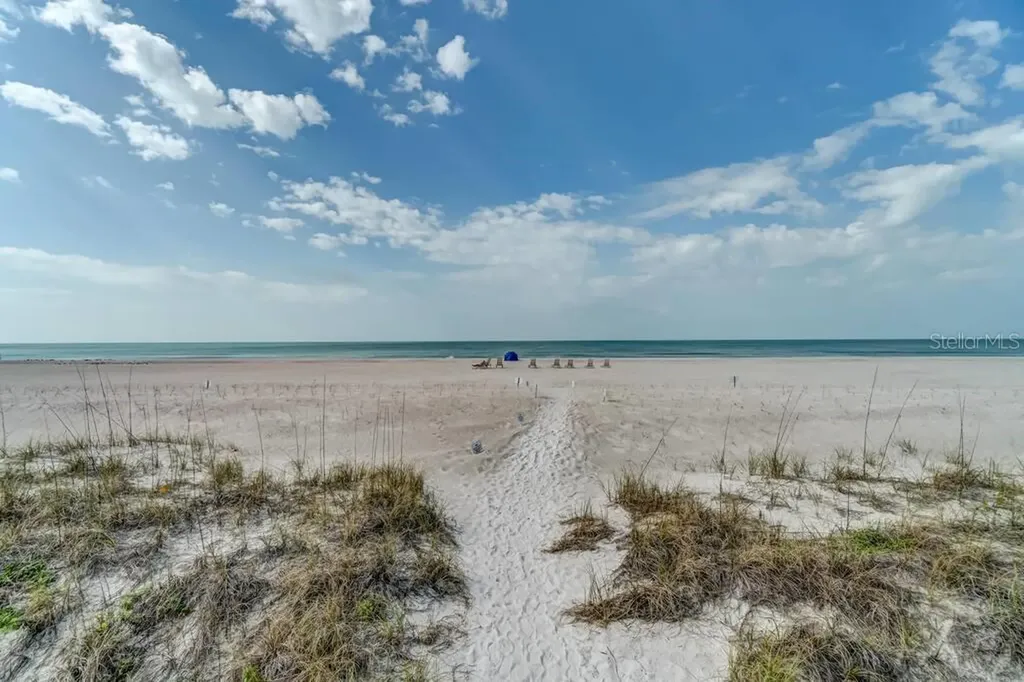 241 17th Street N Bradenton Beach FL 34217