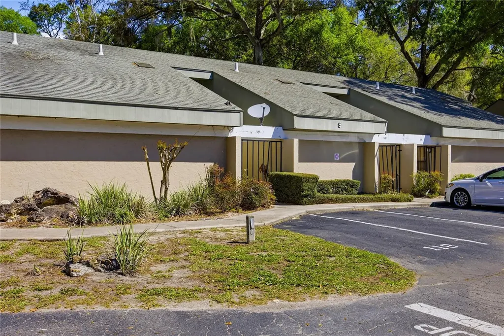 7200 SW 8th Avenue Gainesville FL 32608