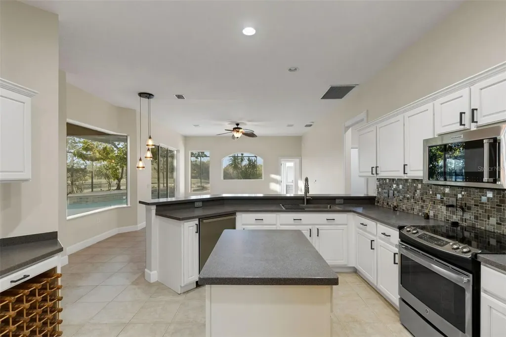 11011 Hyacinth Place Lakewood Ranch FL 34202
