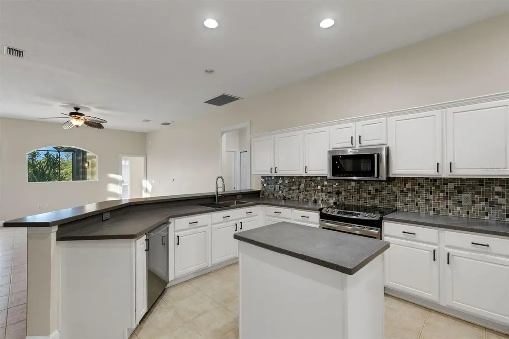 11011 Hyacinth Place Lakewood Ranch FL 34202