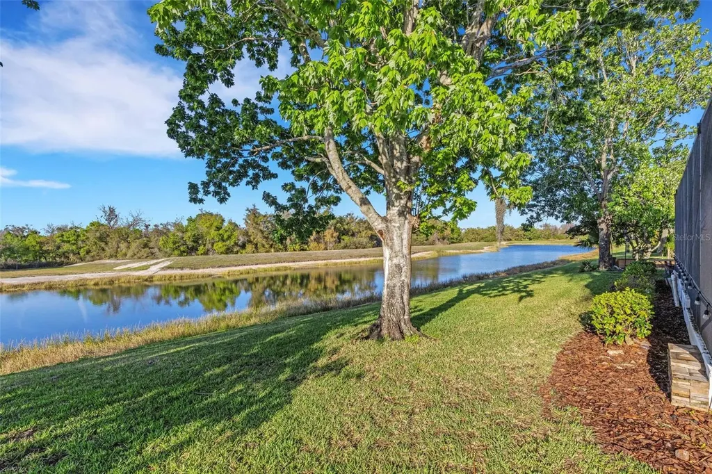 11011 Hyacinth Place Lakewood Ranch FL 34202