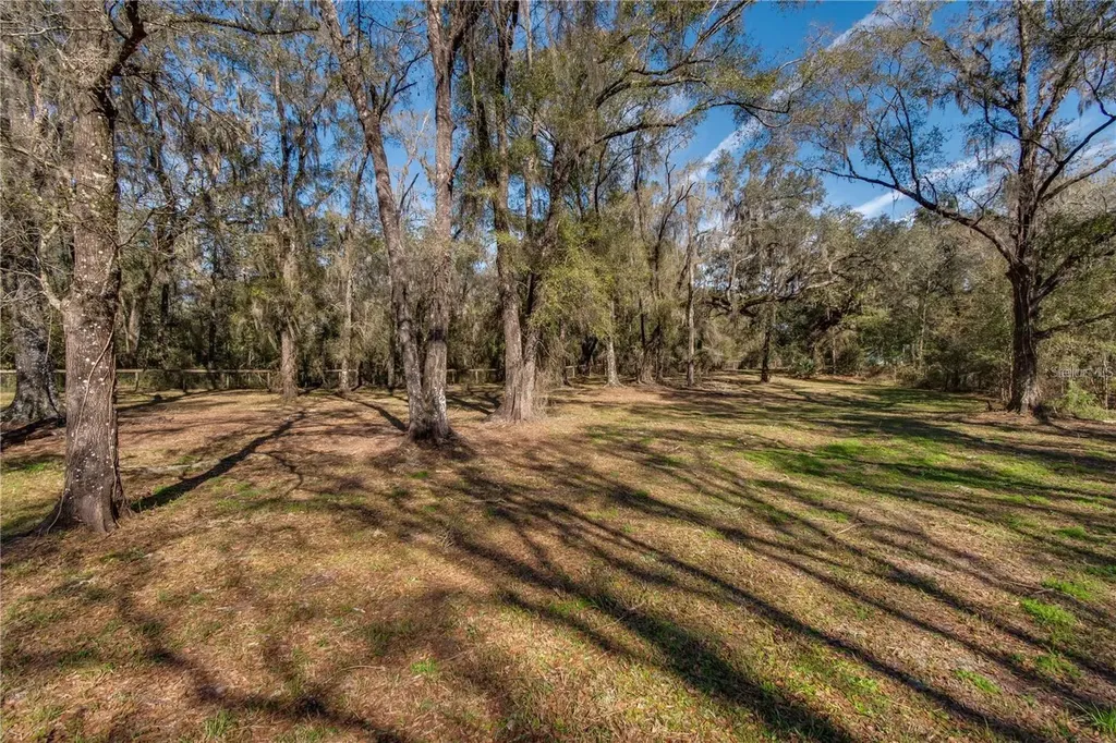 63 Lake Wood Circle Ocala FL 34482