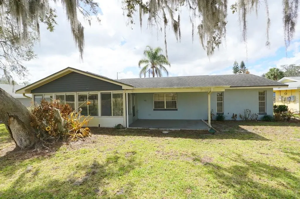 2 Pine Run Haines City FL 33844