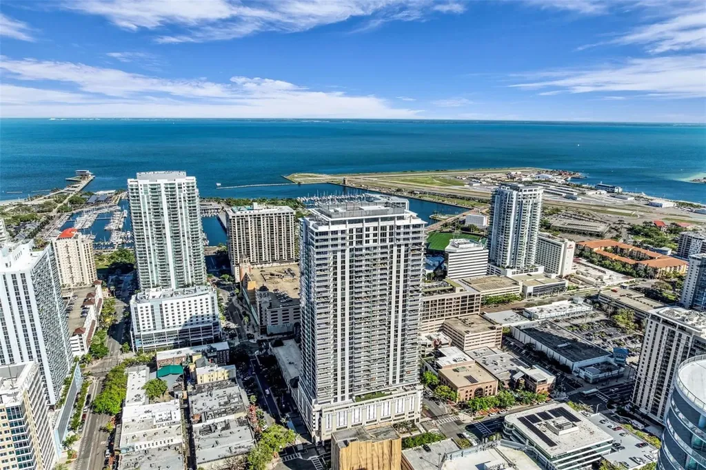 275 1st Avenue S St Petersburg FL 33701