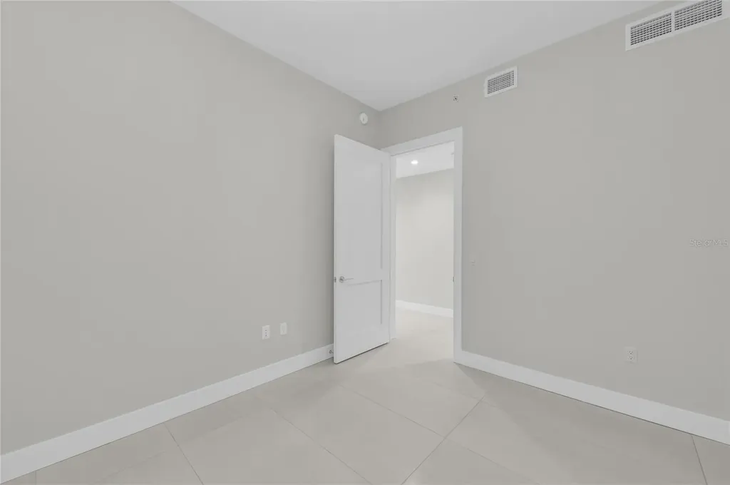 275 1st Avenue S St Petersburg FL 33701