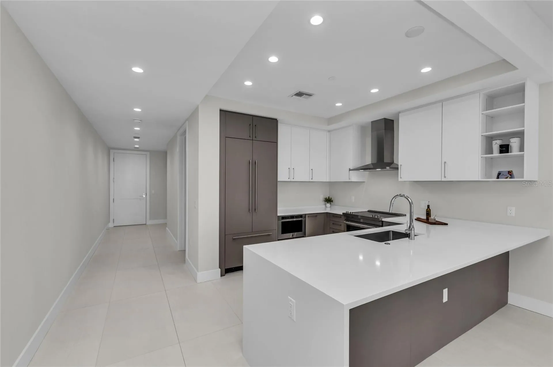 275 1st Avenue S St Petersburg FL 33701