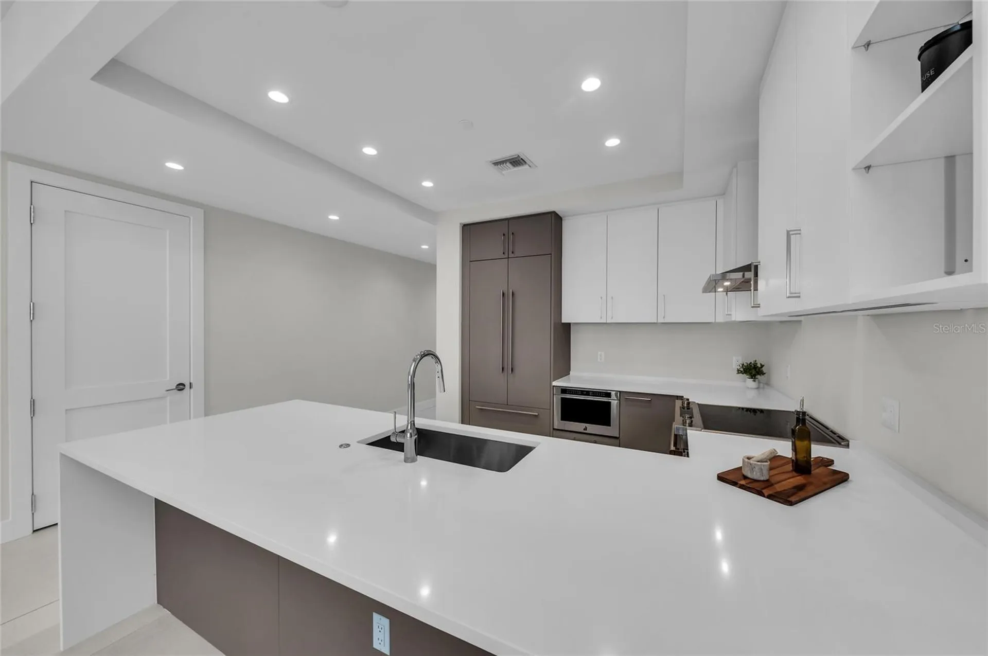 275 1st Avenue S St Petersburg FL 33701