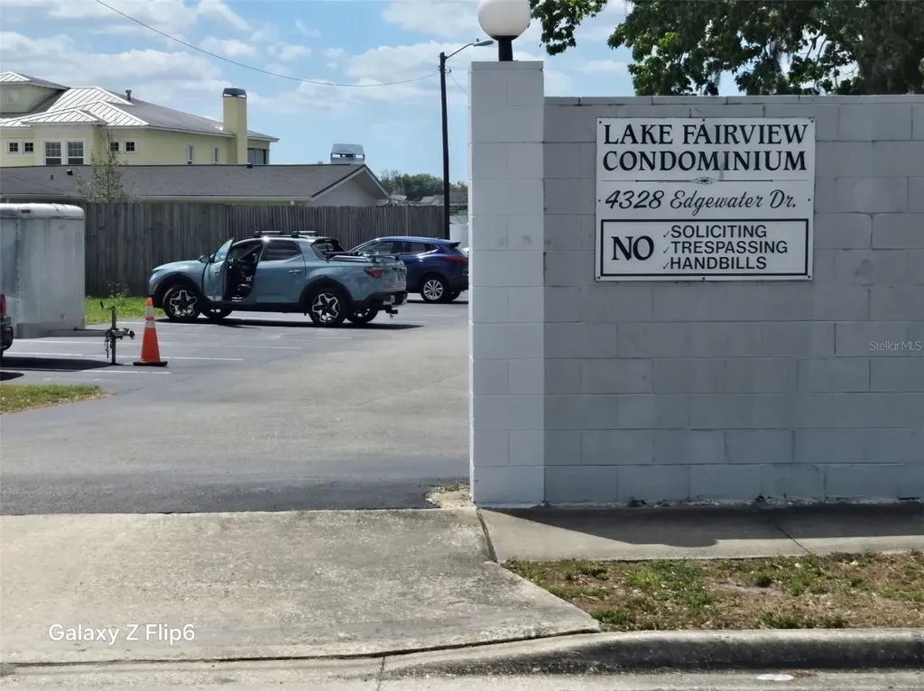 4328 Edgewater Drive Orlando FL 32804