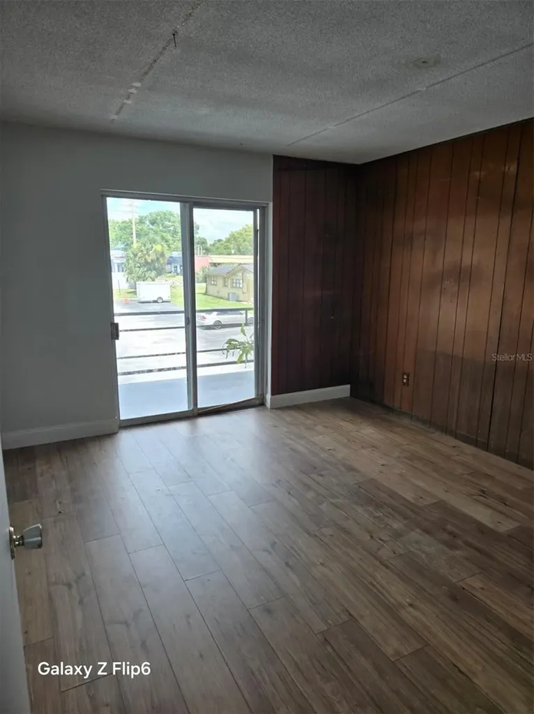 4328 Edgewater Drive Orlando FL 32804