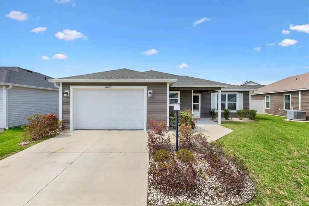 6767 Mary Loop The Villages FL 34762