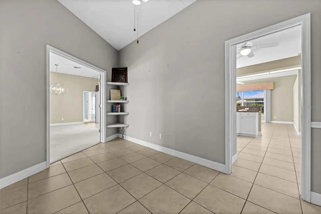 410 SE 20th Court Cape Coral FL 33990