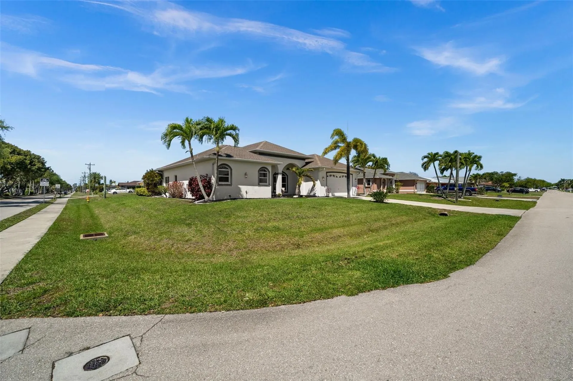 410 SE 20th Court Cape Coral FL 33990