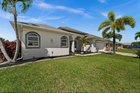 410 SE 20th Court Cape Coral FL 33990