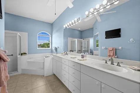 410 SE 20th Court Cape Coral FL 33990