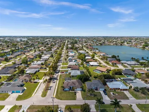 410 SE 20th Court Cape Coral FL 33990