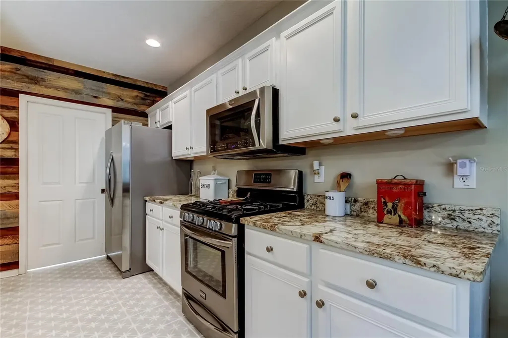 10019 Bradwell Place Tampa FL 33626