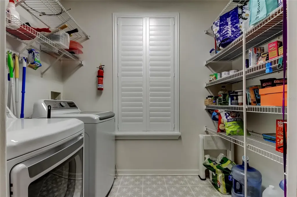 10019 Bradwell Place Tampa FL 33626