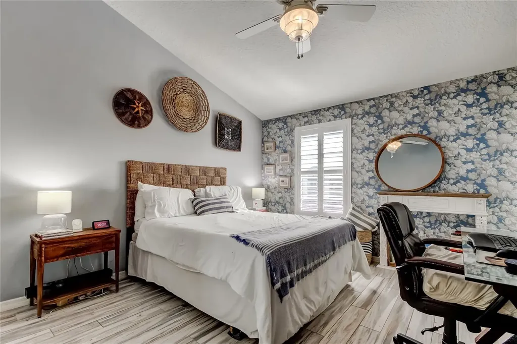 10019 Bradwell Place Tampa FL 33626