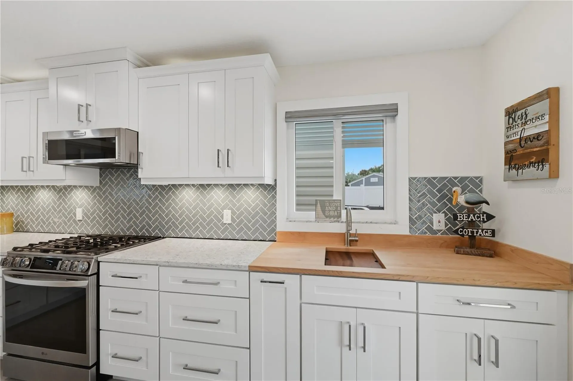 211 21st Street NE Bradenton FL 34208