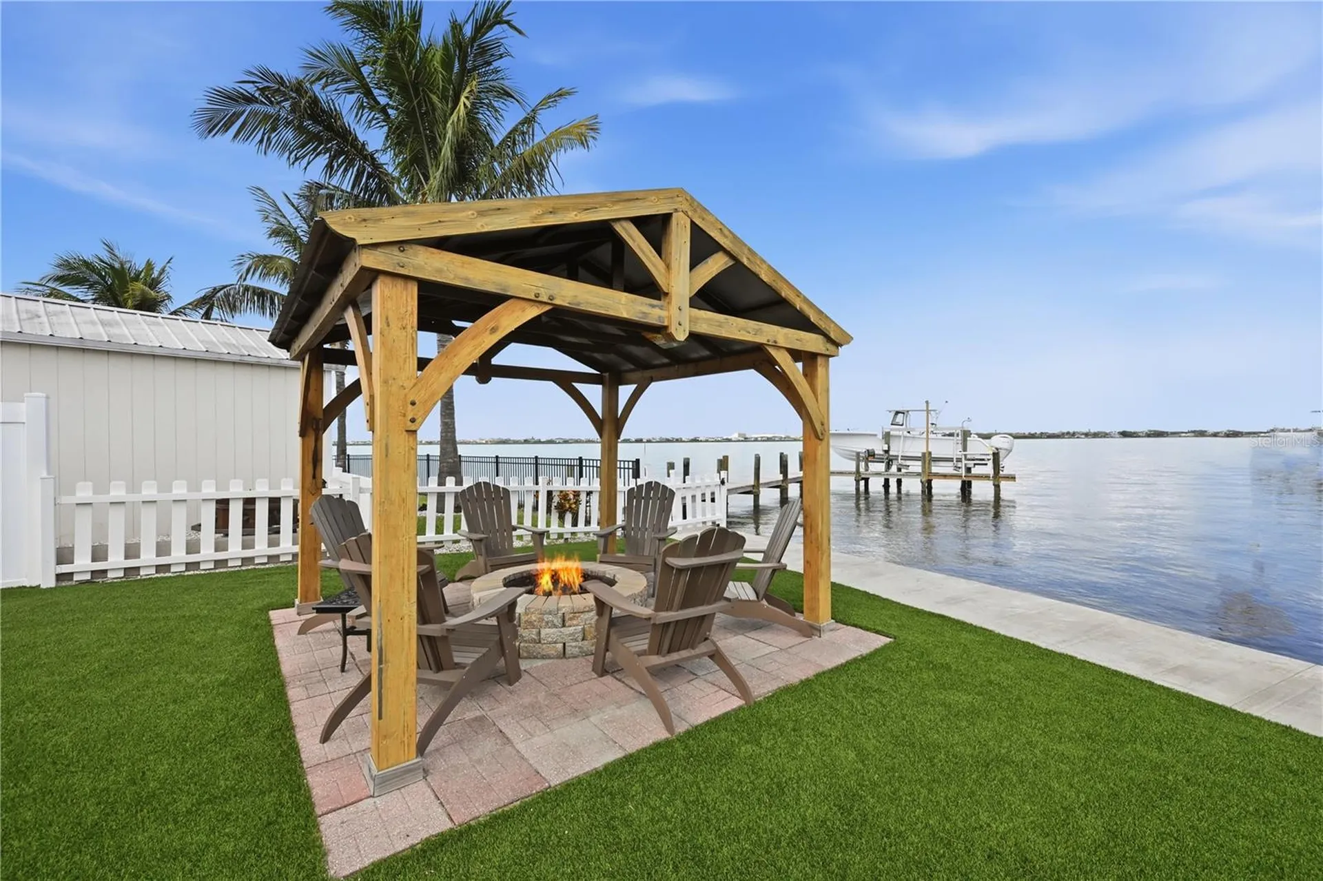 211 21st Street NE Bradenton FL 34208