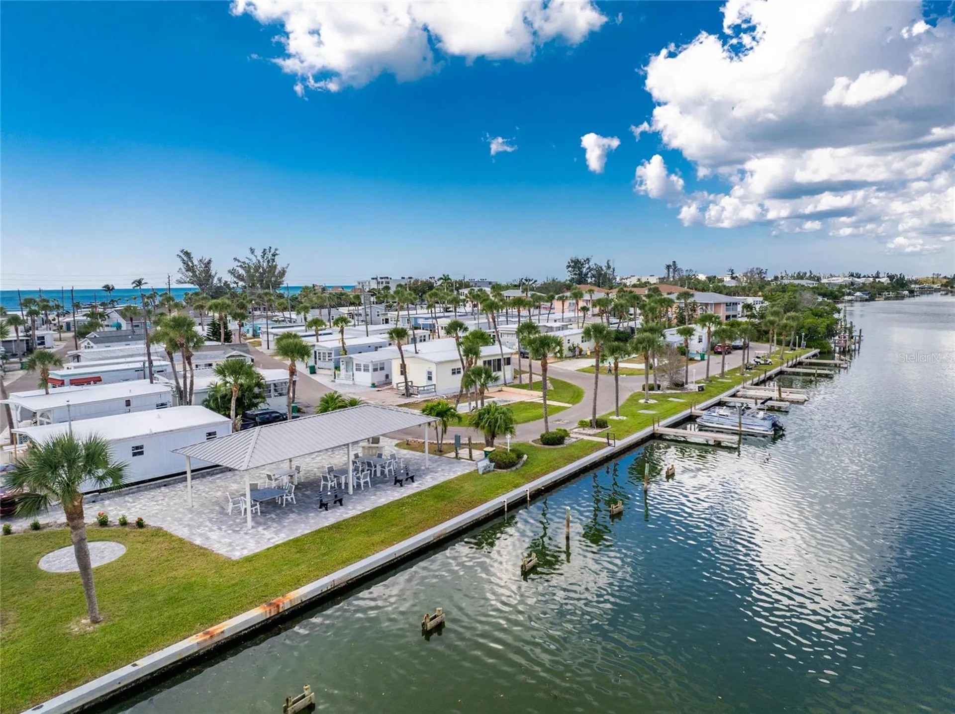 2295 N Beach Road Englewood FL 34223