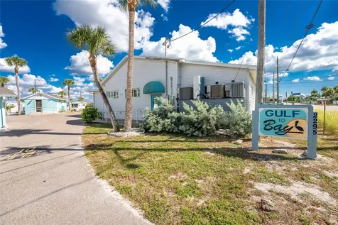 2295 N Beach Road Englewood FL 34223
