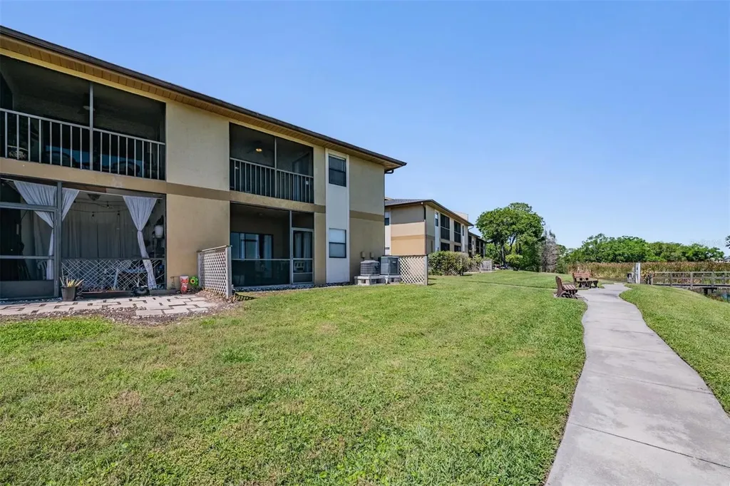 10103 Sailwinds Boulevard N Largo FL 33773