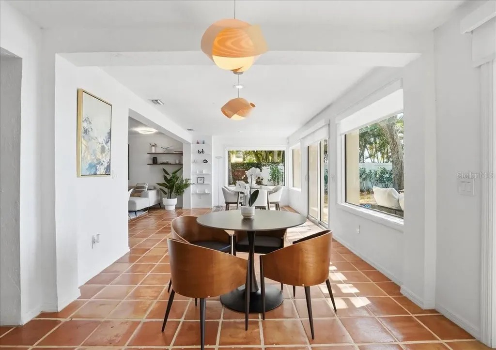 3127 Bay Shore Road Sarasota FL 34234