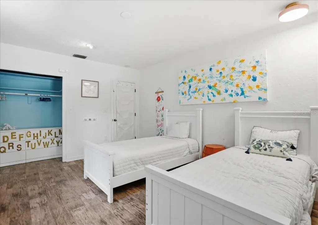 3127 Bay Shore Road Sarasota FL 34234