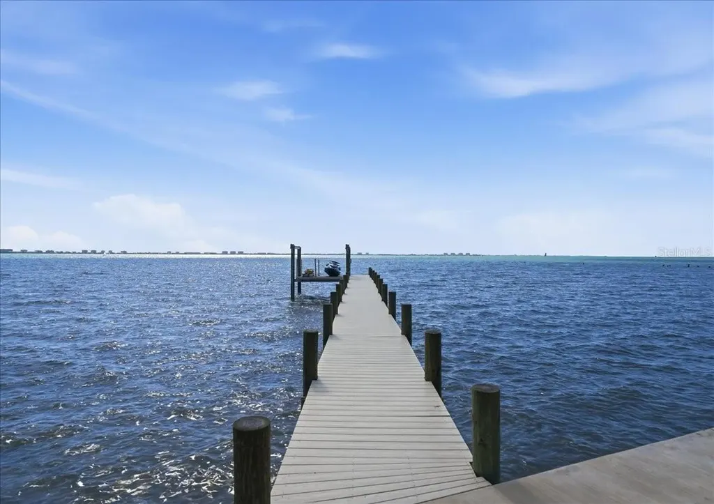 3127 Bay Shore Road Sarasota FL 34234