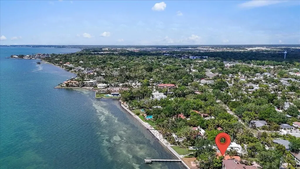 3127 Bay Shore Road Sarasota FL 34234