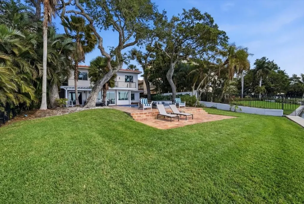 3127 Bay Shore Road Sarasota FL 34234