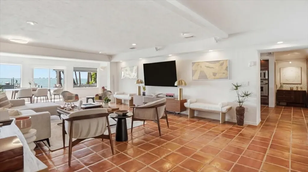 3127 Bay Shore Road Sarasota FL 34234