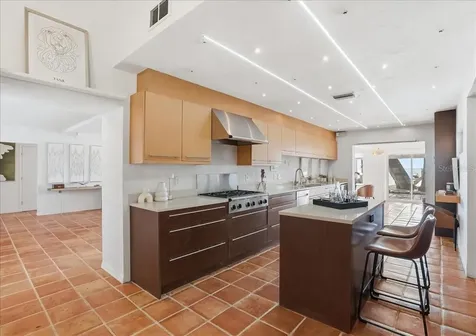 3127 Bay Shore Road Sarasota FL 34234