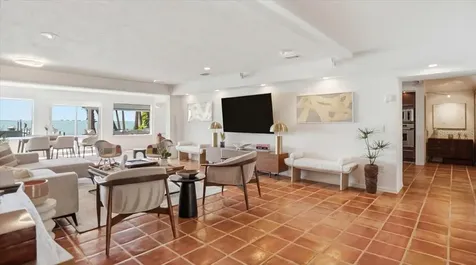 3127 Bay Shore Road Sarasota FL 34234