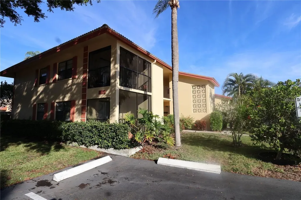2515 Bayshore Gardens Parkway Bradenton FL 34207