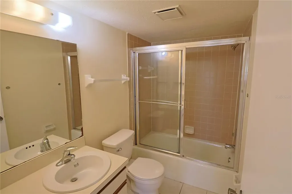 2515 Bayshore Gardens Parkway Bradenton FL 34207
