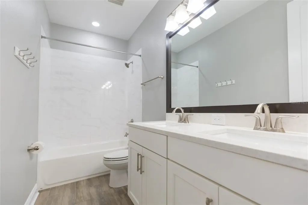 3621 W De Leon Street Tampa FL 33609