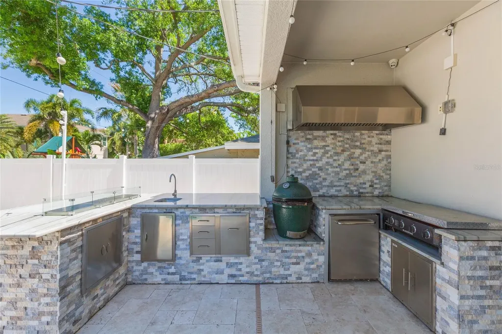3621 W De Leon Street Tampa FL 33609