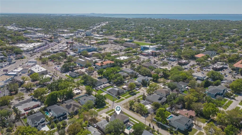 3621 W De Leon Street Tampa FL 33609