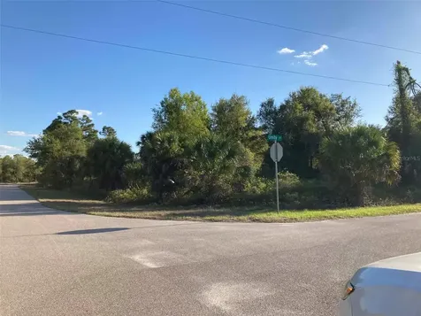 4 / 5 Pilgrim Road North Port FL 34288