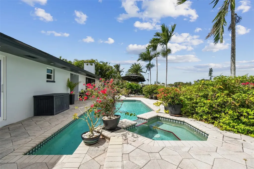 221 Howard Drive Belleair Beach FL 33786